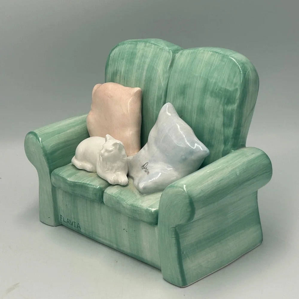 Flavia Pottery Cat Kitten Mini Couch Sofa Trinket Box Sleeping Pastel Whimsical